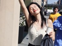 25岁的二线女明星和38岁的高圆圆你要谁 这话一出 布克心思不在篮球上了 卡莱尔