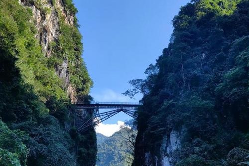滇越铁路自驾自助攻略 ——相距百年的平行线