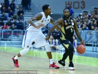 CBA季后赛江苏VS山东直播地址比赛前瞻 小科比大战劳森 