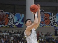 男篮亚冠最疯狂球队 小组垫底却逆袭夺冠 1分险胜辽篮苦主登顶