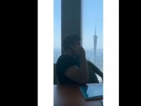 艾克森第一次用中文点餐 被调侃普通话带着奇怪的口音