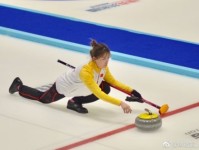 中国新冰壶女神麻敬宜公布恋情 与巴德鑫晒合影秀恩爱