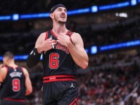 卡鲁索成为NBA总决赛历史上首位单场至少20分5助攻的替补球员 步行者队 步行者主场 恩里科
