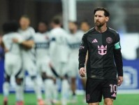 世俱杯爆冷 埃及球星12分钟哭泣离场 赛程压力成隐患足球 世界杯
