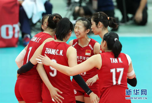 中国女排夺冠11连胜十一战全胜 第五次获得世界杯冠军