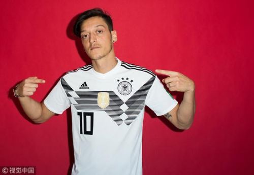 重磅!厄齐尔宣布退出德国国家队 无奈遭受种族歧视