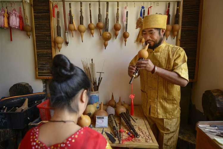 “霞客行之江山多娇·游学云南”｜梁河：游“葫芦丝之乡” 体验惬意的诗意生活