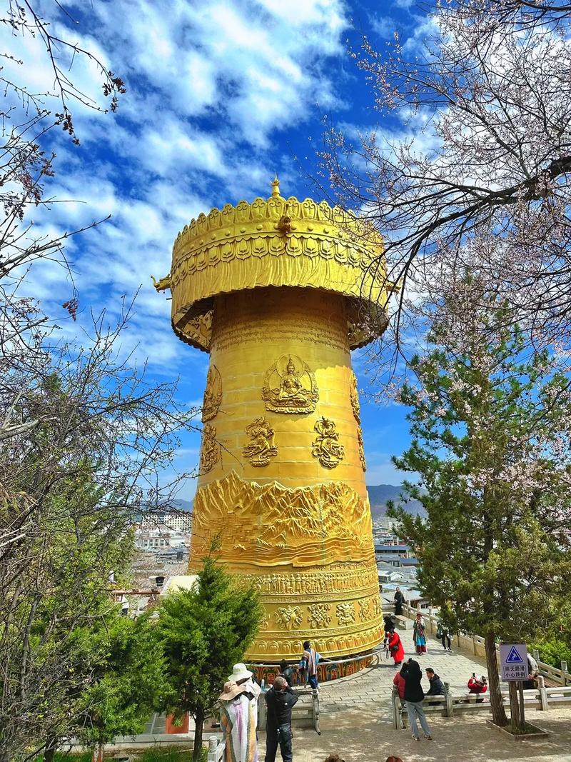 香格里拉宗教文化